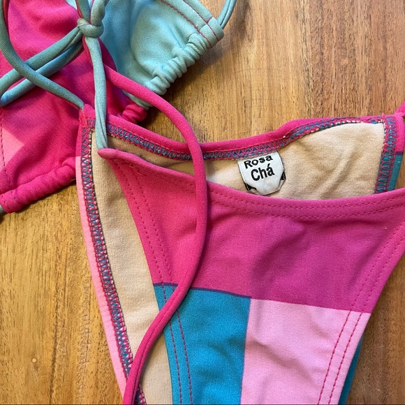 Rosa Chá Color Block Teeny Bikini - Picture 2 of 5